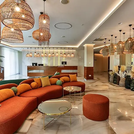 Hotel Tq Plaza