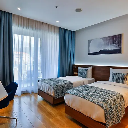 Tq Plaza 4* Budva
