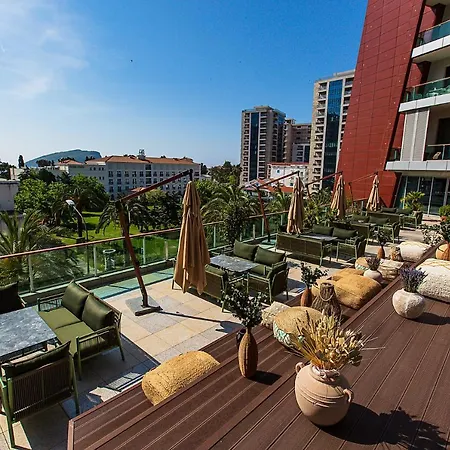 Tq Plaza 4*