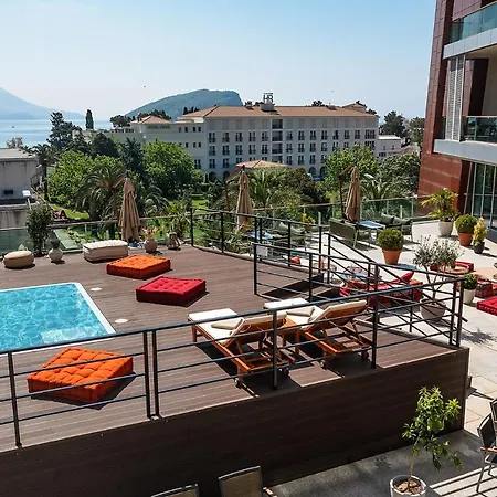 Tq Plaza 4*